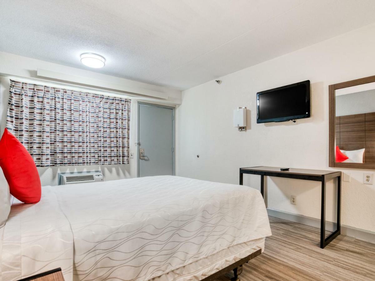Dallas Love Field Inn Экстерьер фото