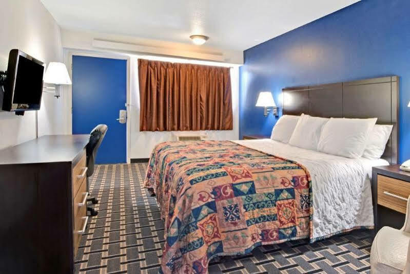 Dallas Love Field Inn Экстерьер фото